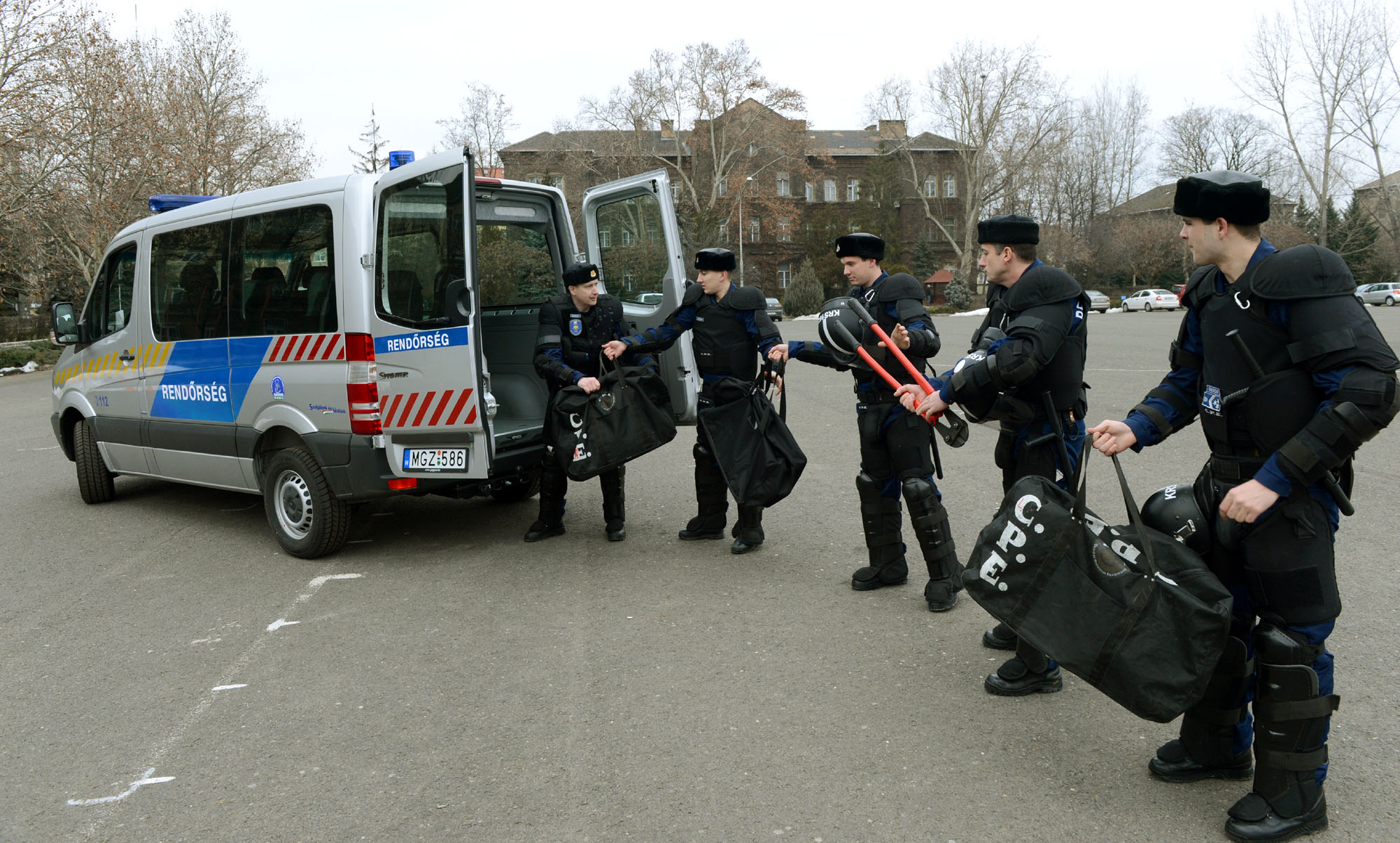 www.police.hu/sites/default/files/images/20133105170033.jpg