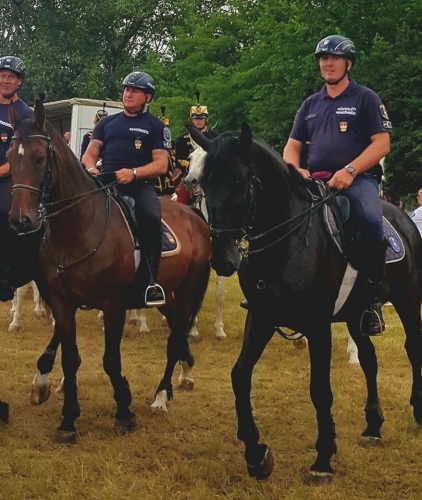 lovas rendőrök