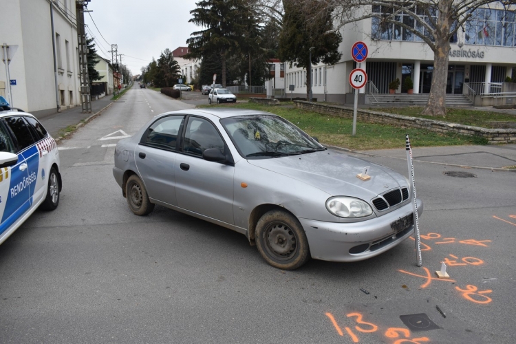 kép