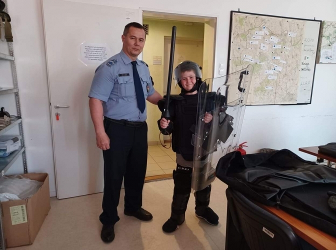 kép