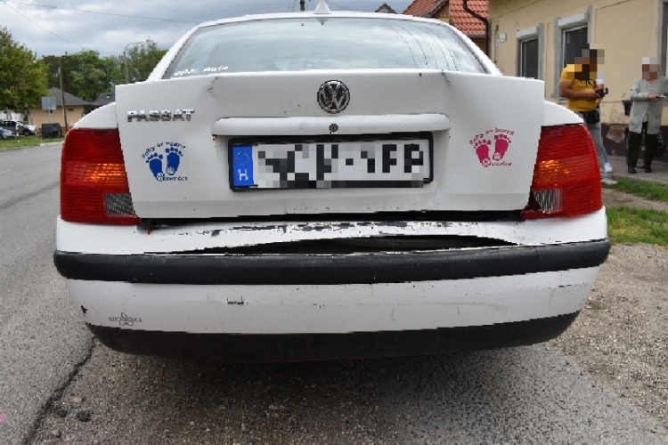 kép