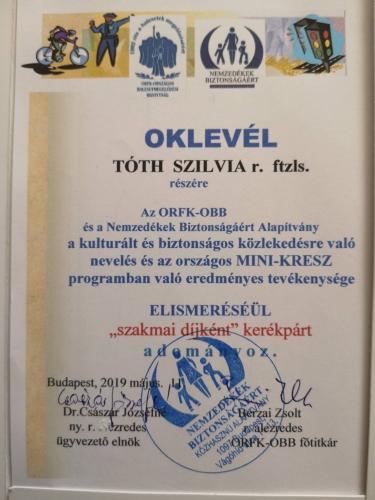 kép