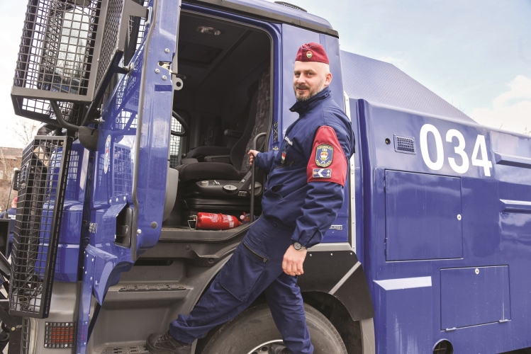 Bujtár Péter törzszászlós