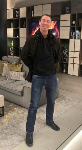 ,
