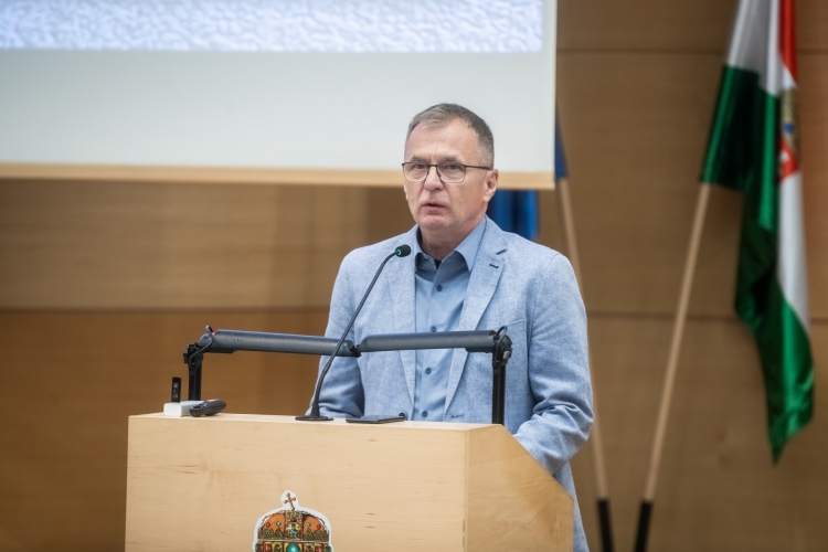 Horváth László