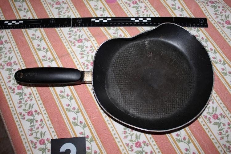 rongálás