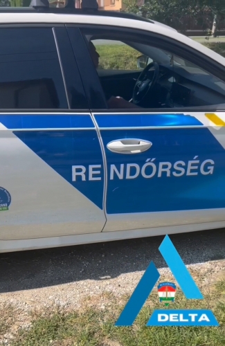 autó