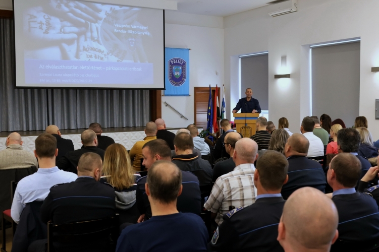 Folytatódott a kapcsolati erőszak témában a képzés