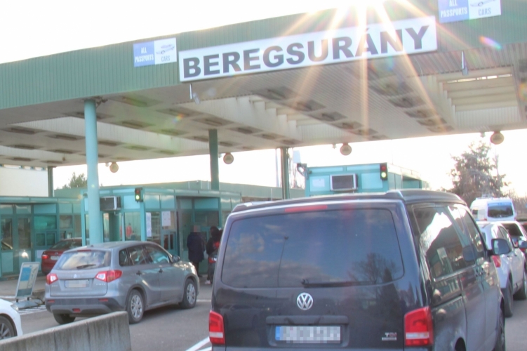 Szünetel a határforgalom a beregsurányi közúti határátkelőhelyen