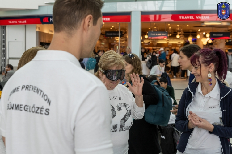Élményekkel teli várakozás - Delta a reptéren